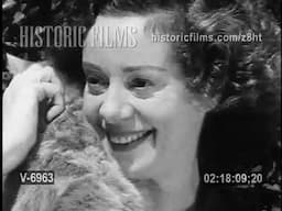 AT HOME WITH ACTOR ELSA LANCHESTER 1951