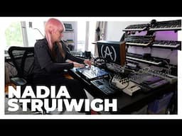 Nadia Struiwigh builds a beat on the Korg Electribe EMX-1 – In the studio