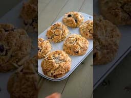 Blackberry Almond Streusel Muffins #Recipe