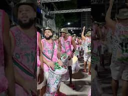 Paradinhas da bateria da Mangueira