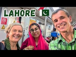 This is Why We Love Lahore, PAKISTAN Train Metro People 🇵🇰