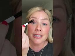 How to apply cream eyeshadow! #creameyeshadow #eyeshadowtutorial #eyeshadowhacks #makeuptutorial