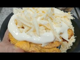 Patacones con suero y queso costeños