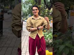 Ace Filmmaker #MozezSingh keeps it sharp and stylish in a casual look at the city event. 💫