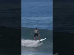 Kalani Ryan , last year’s LSI Junior Champion, tuning up at Lakey. Looking dialed 🔧🔥