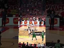 Ioannis beats the 3rd Quarter’s buzzer!👌🏼☘️ #paobc #three