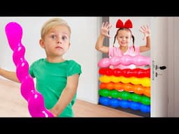 Kids Play with BALLOONS