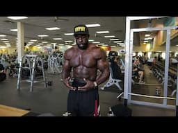 TRICEP DUMBBELL KICKBACK