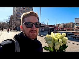 Buying Flowers On International Women’s Day In Russia 💐
