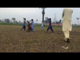 😂😂 بہت ہی مزاحیہ چھوٹے بچوں کا میچ😂😂   Chotay Bachay Cricket Khelte Hoay