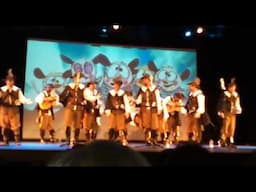 La comparsa Clandestina 2015: "Los caballeros"