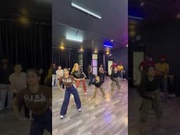 मराठी ठेका 👯‍♂️🕺 #prashantnakti #marathithekaa #tashvibhoir #apurvapatil #irinarudakova #marathisong