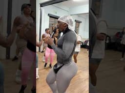 Squat for Big GLUTES @AerofitSAClips @AeroFitSaShorts @nyawolomshini21