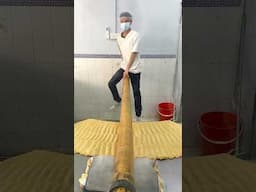 2.5m Bamboo Noodle Pressing – The Most Unique Street Food Technique!