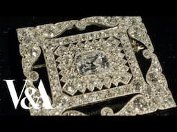 Exploring a glittering diamond Cartier brooch 💎