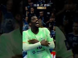 He provoked the wrong guy 🥶 #barça #handball #håndbold #ehfcl #clm