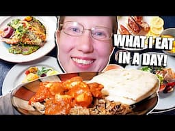WHAT I EAT IN A DAY TO STAY FIT!