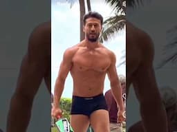 Tiger Shroff Playing Cricket #shorts #trending #tigershroff #youtubeshorts #short #cricket #fitness