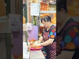 MUST TRY Making Fruit Juices at Huaxi Night Market #taiwan #trending #viral #shorts #short #video