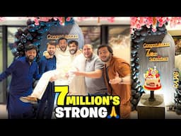 Special Celebration of 7Million subscribers🙏🏻Kisi Dost ny Gift nai diya😭