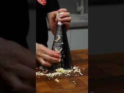 I taught all my friends how to make the fastest puff pastry appetizer!