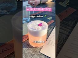 What I eat in a day as a vegetarian (Riga 🇱🇻) #shorts #whatieatinaday #vegetarian #riga